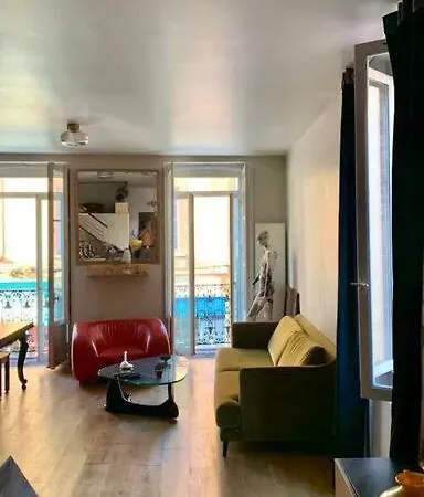 Bel Atypique Quartier St Cyprien Апартаменты *
